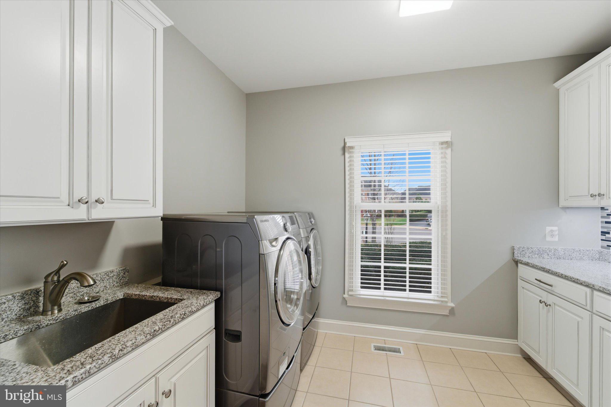 8382 PEDIGRUE COURT