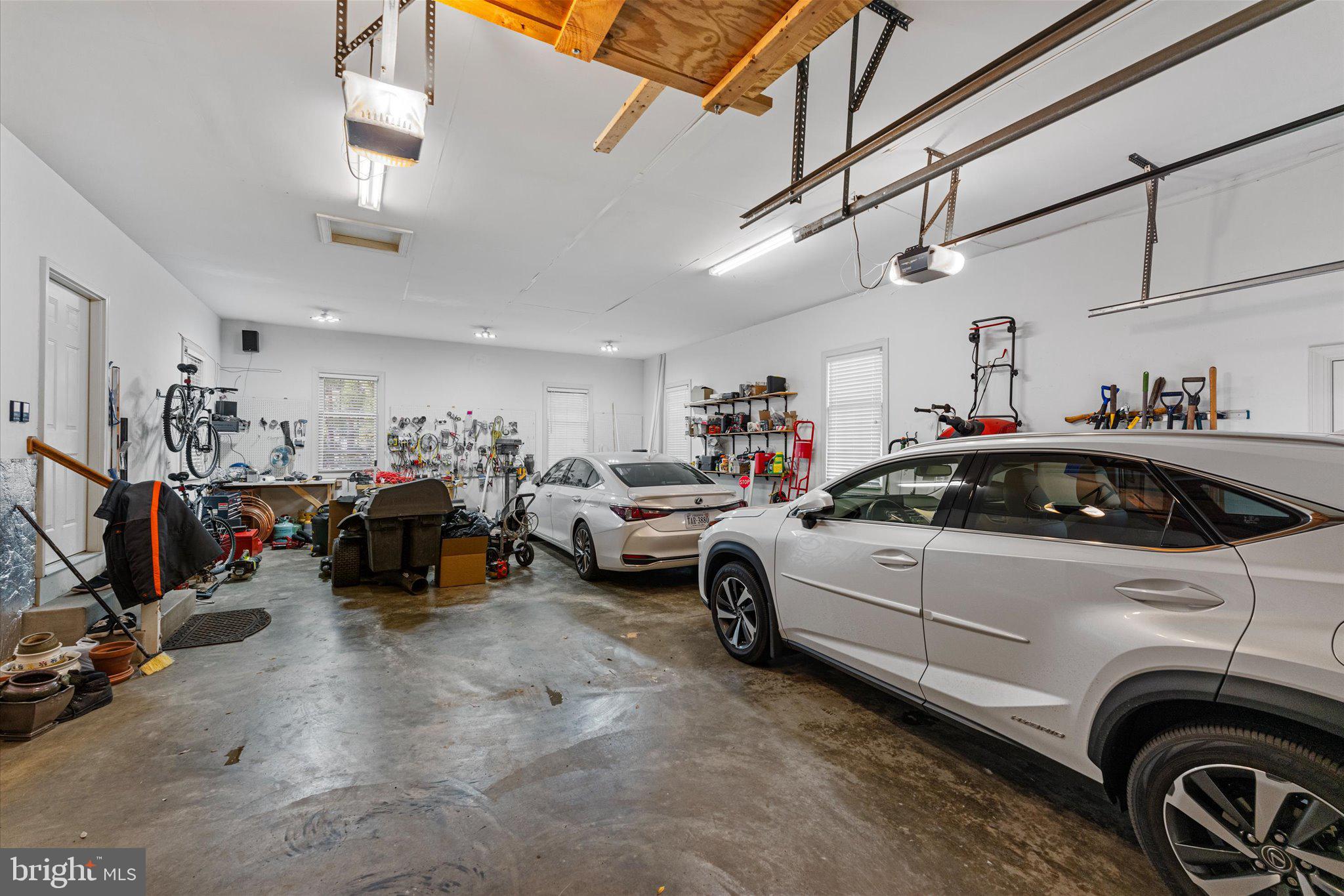 8382 PEDIGRUE COURT