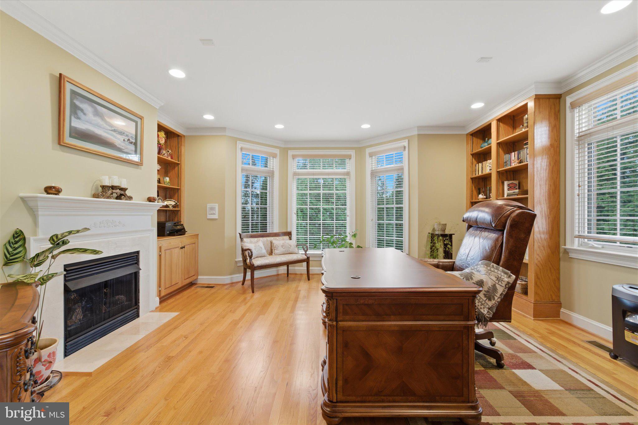 8382 PEDIGRUE COURT