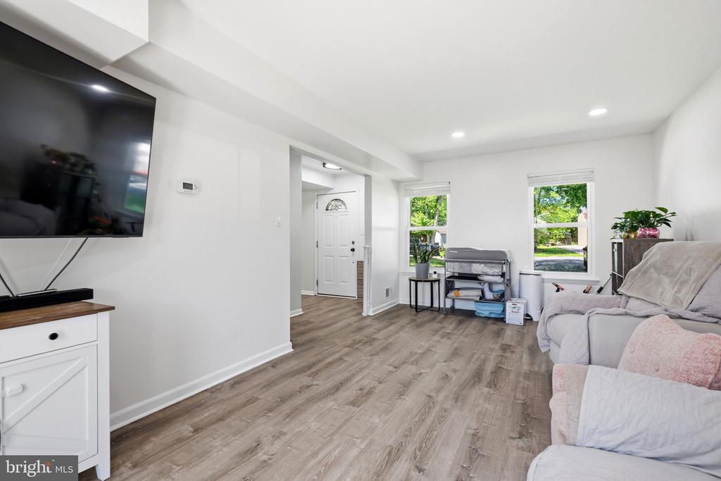 5307 SAPHIRE COURT