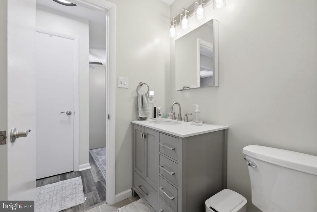 5307 SAPHIRE COURT