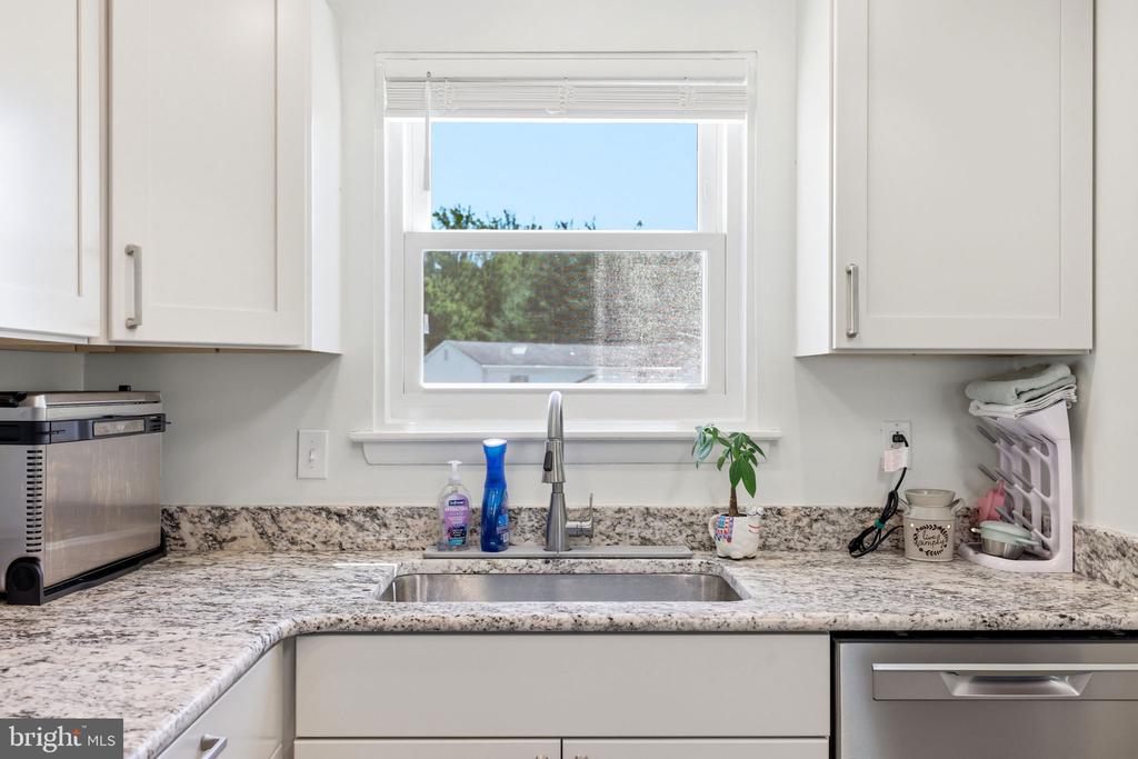 5307 SAPHIRE COURT
