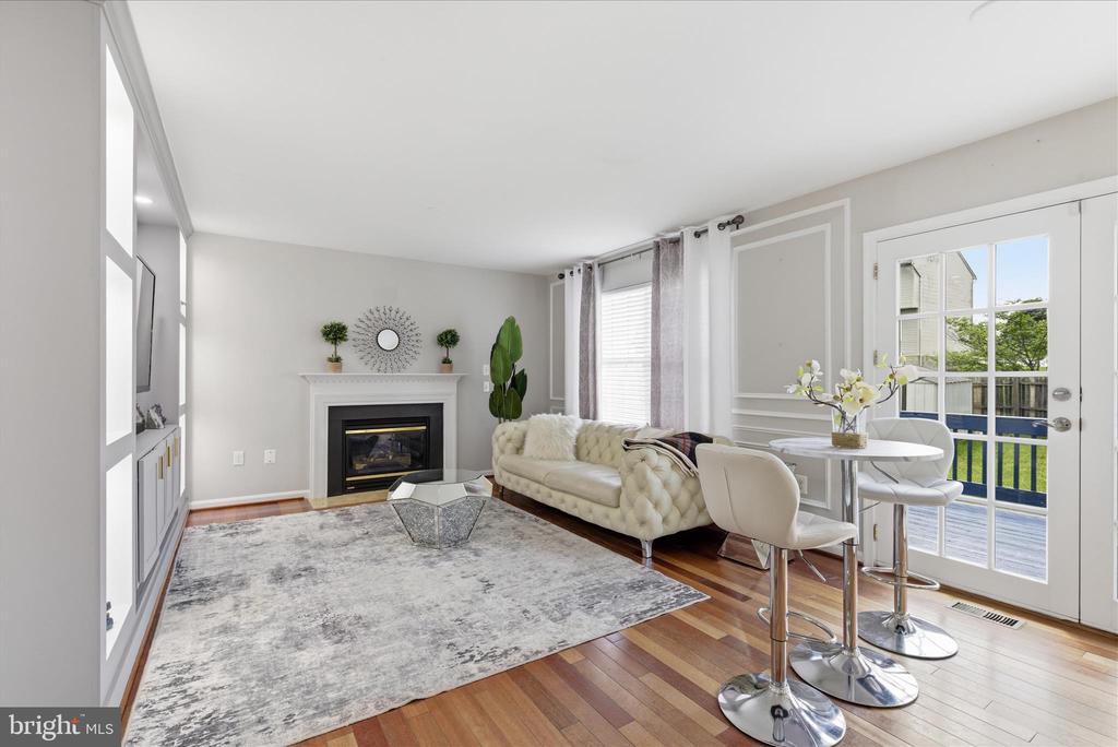 13832 REGAL COURT