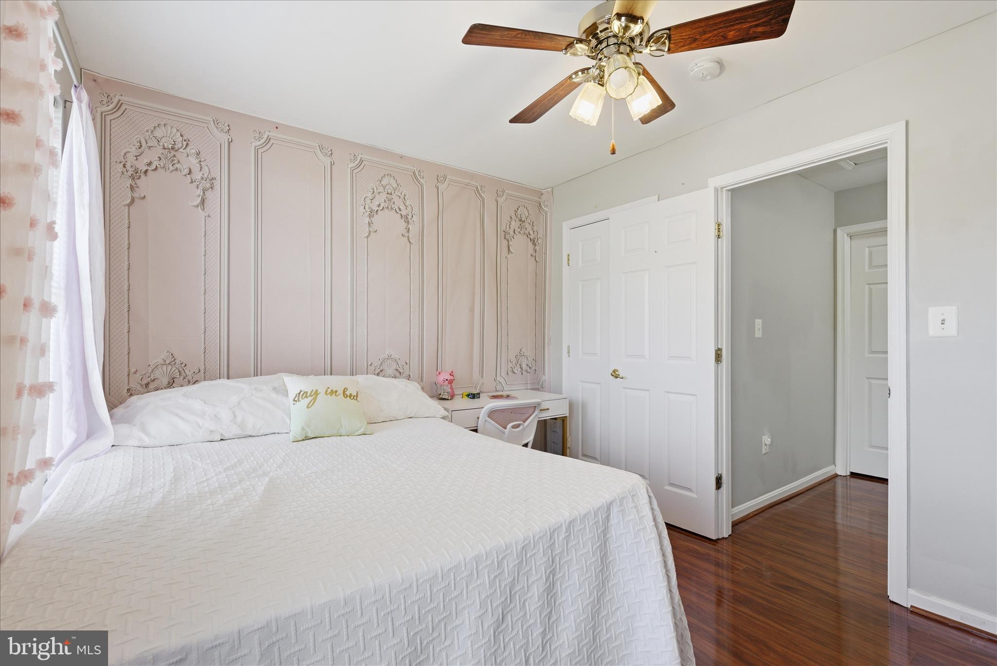 13832 REGAL COURT
