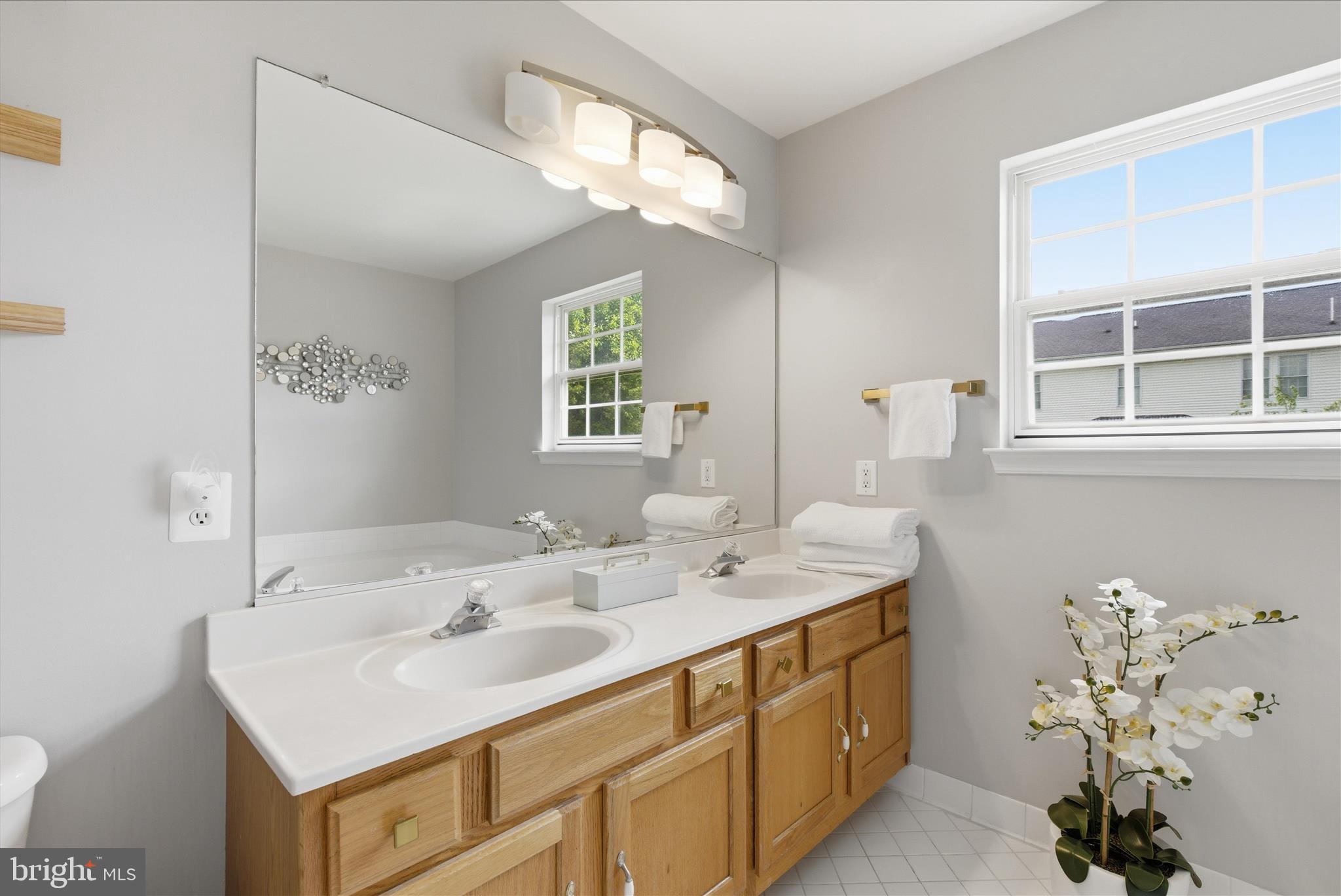 13832 REGAL COURT