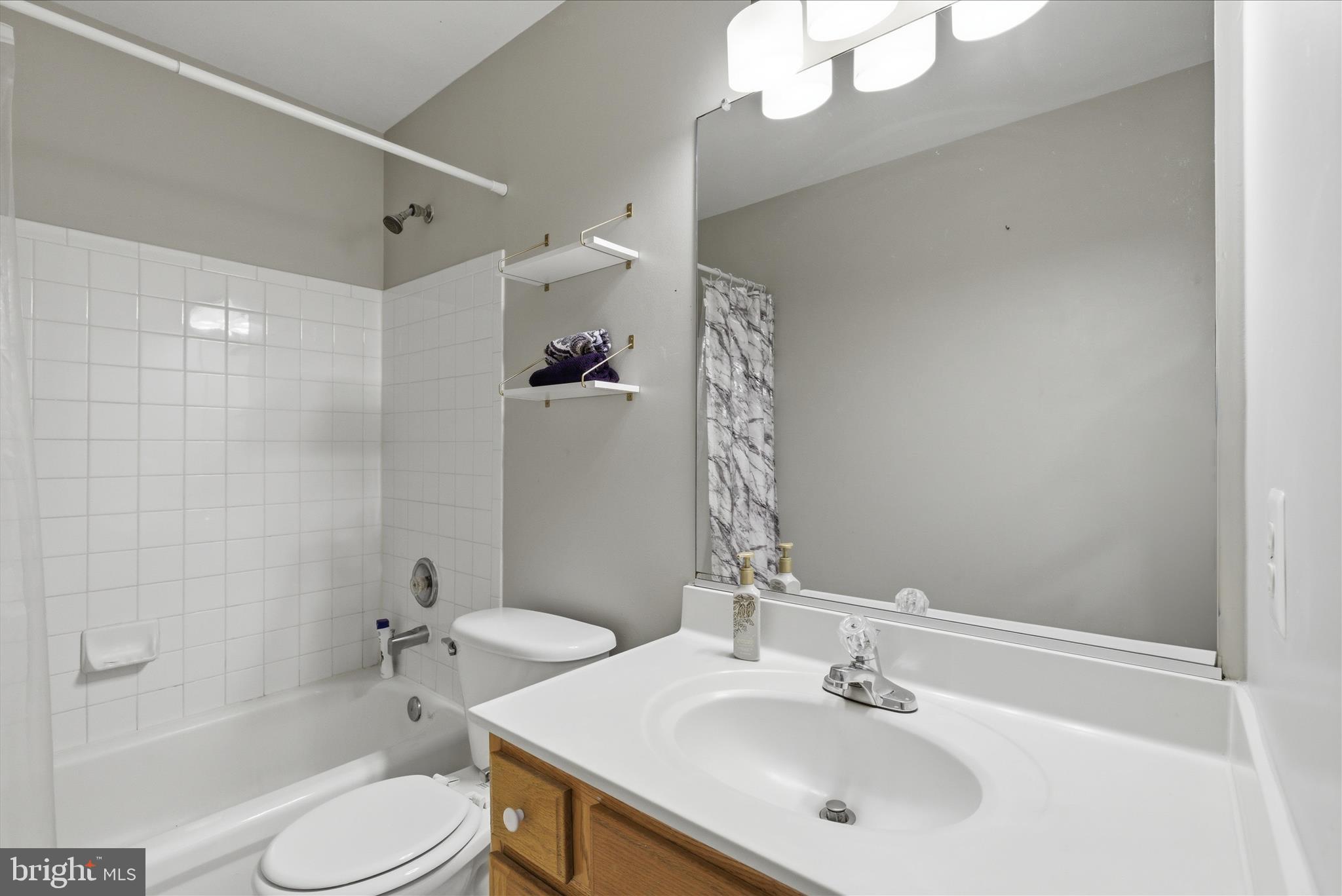 13832 REGAL COURT