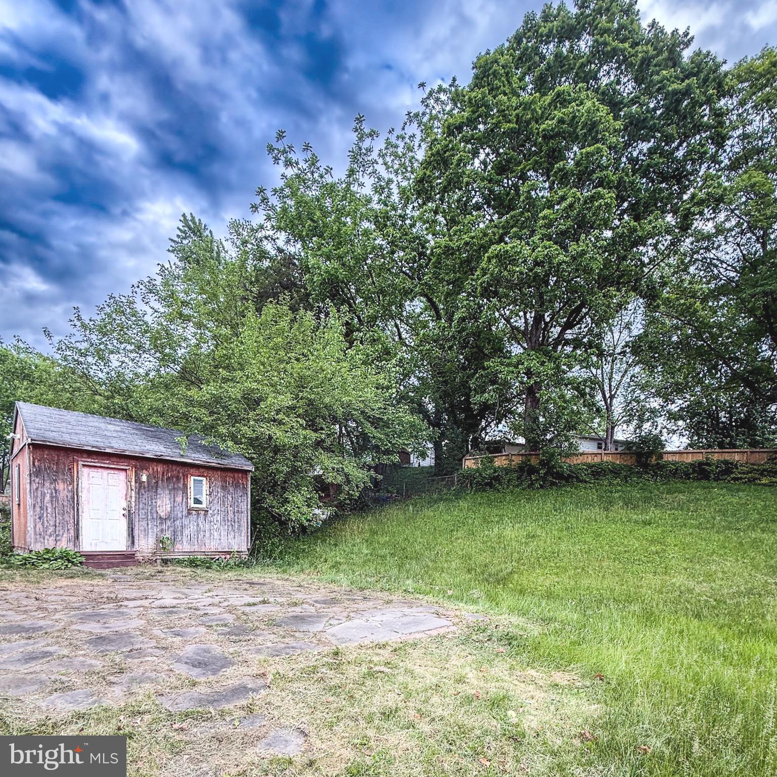4413 KENWOOD DRIVE