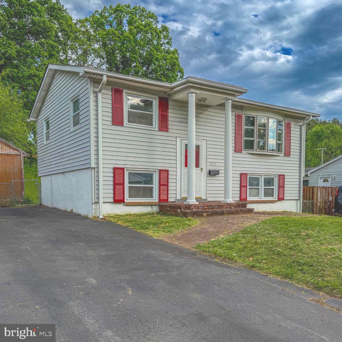 4413 KENWOOD DRIVE