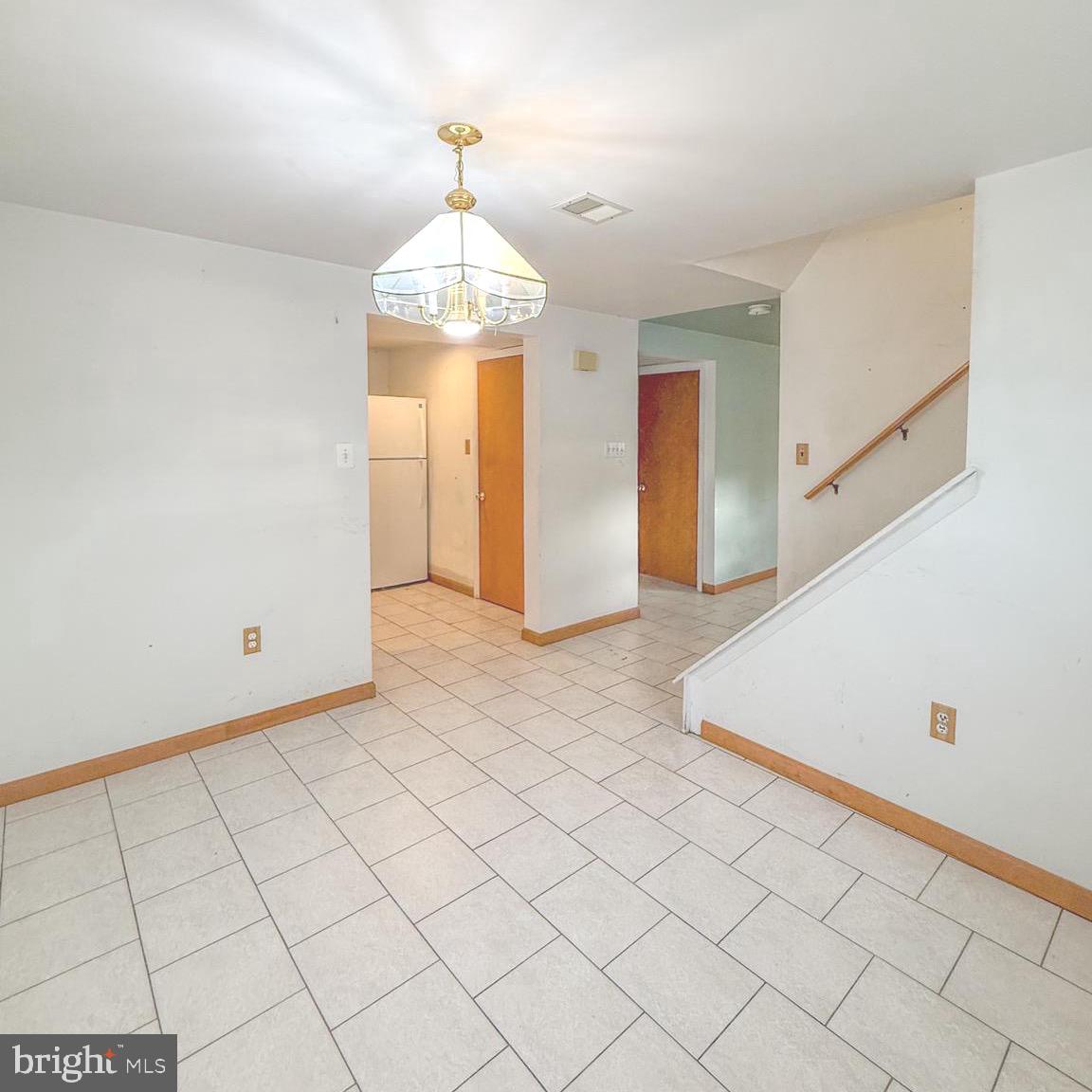 4413 KENWOOD DRIVE