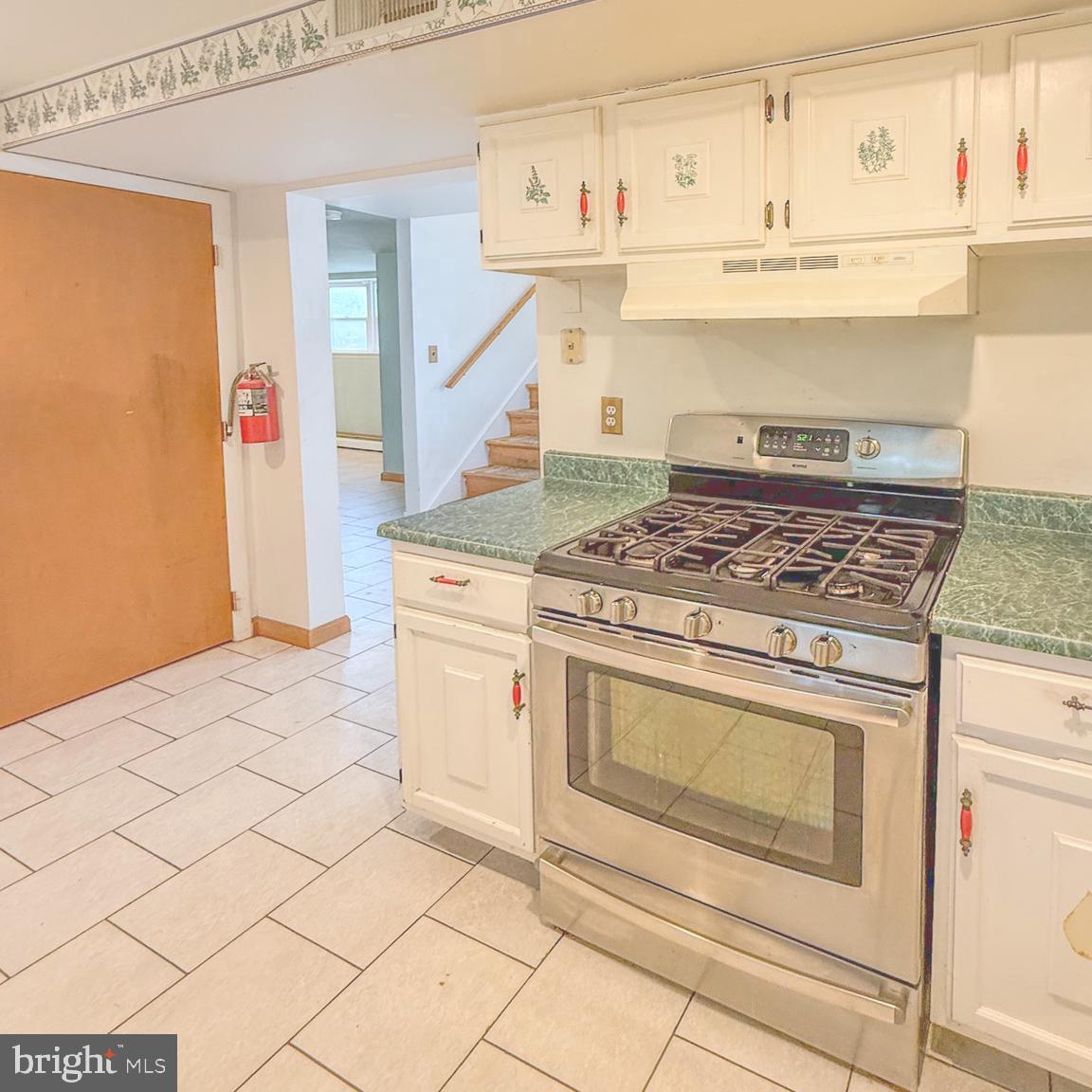 4413 KENWOOD DRIVE