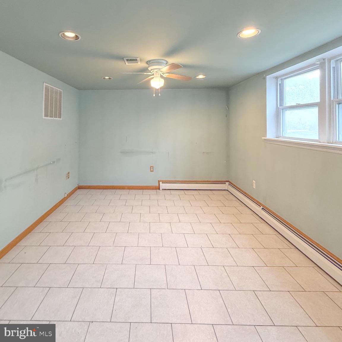 4413 KENWOOD DRIVE
