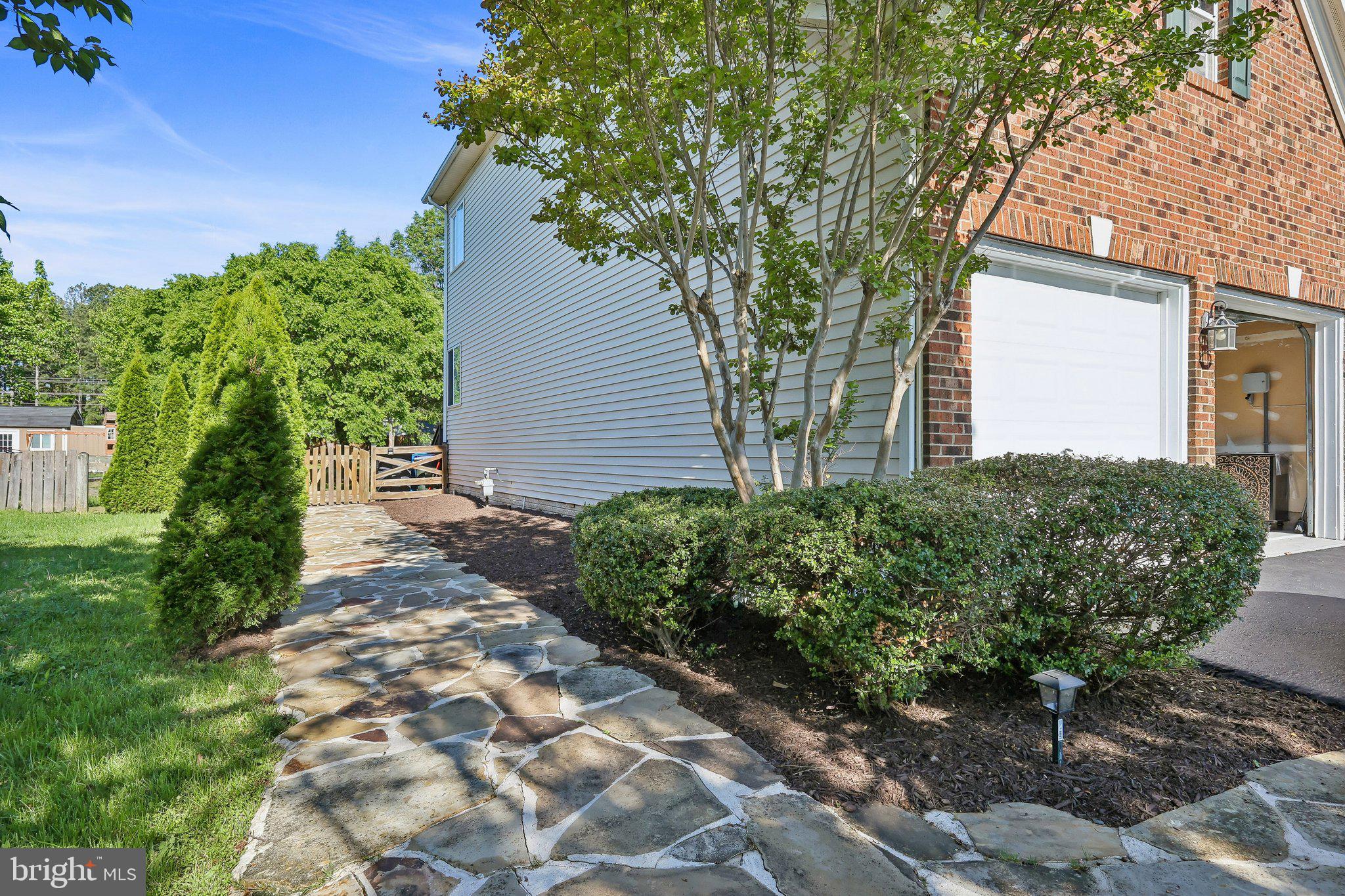 5732 CARIBBEAN COURT
