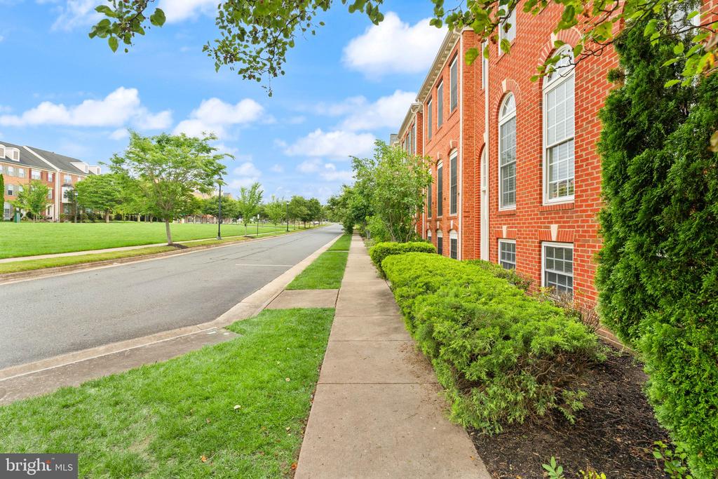 13011 JADESTONE WAY