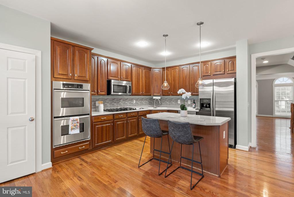13011 JADESTONE WAY