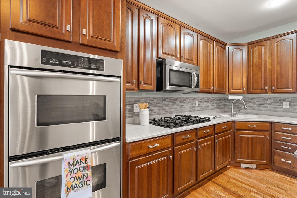 13011 JADESTONE WAY