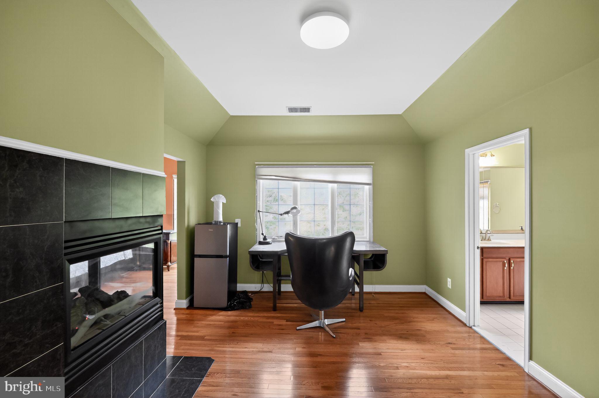 15038 WALKING STICK WAY