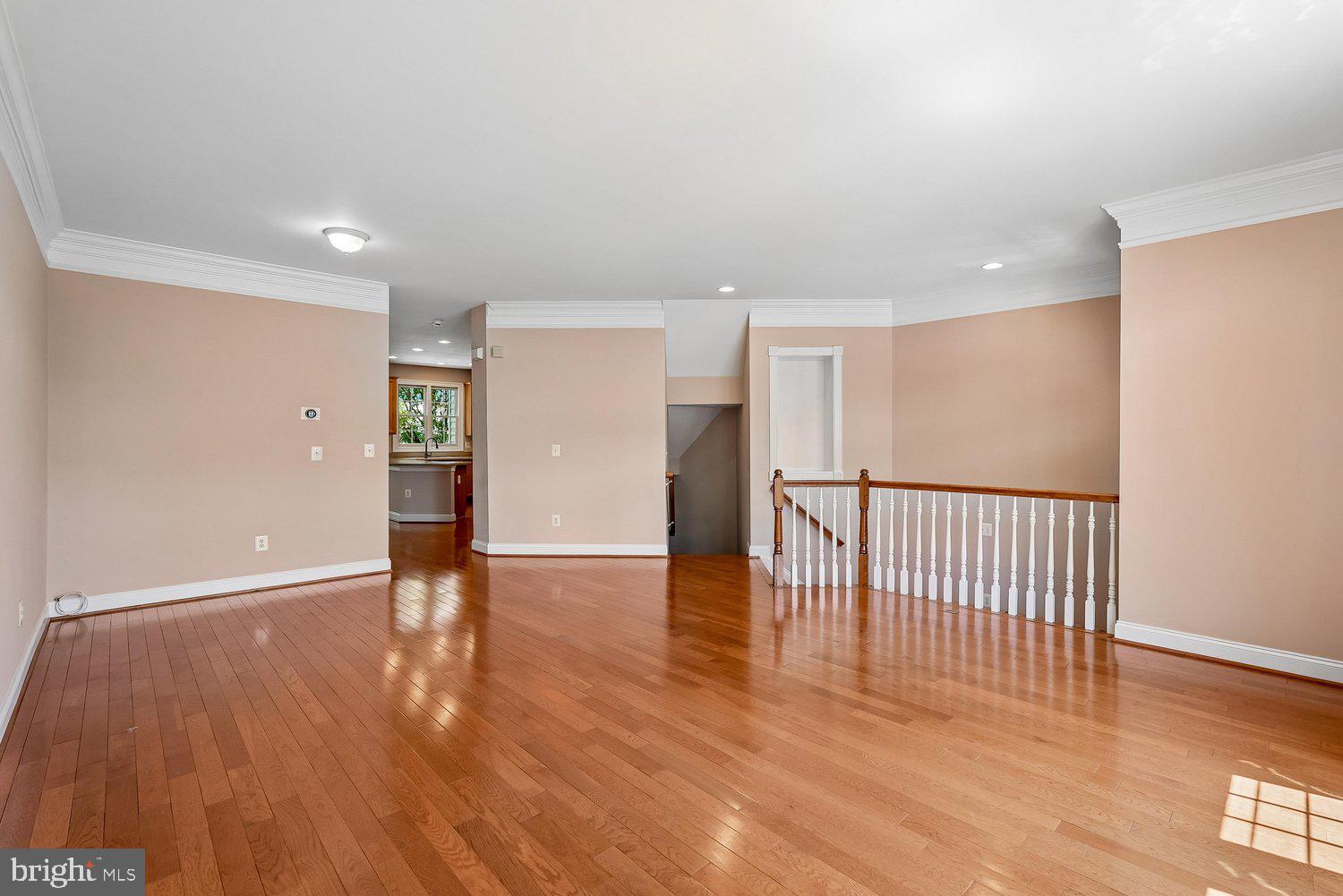 6898 WITTON CIRCLE