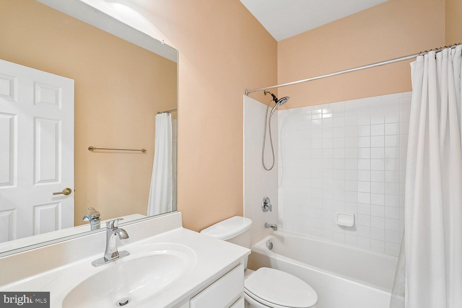 6898 WITTON CIRCLE