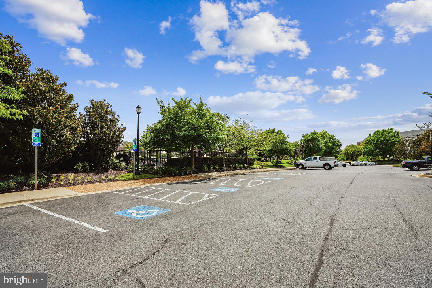 6898 WITTON CIRCLE