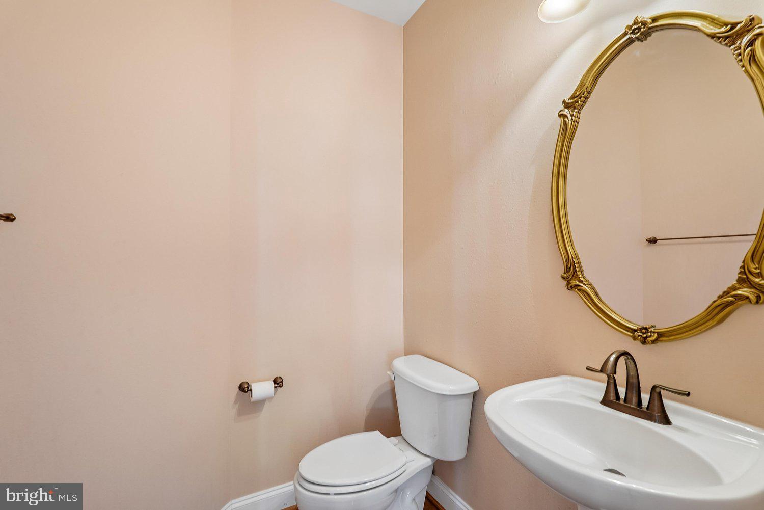 6898 WITTON CIRCLE