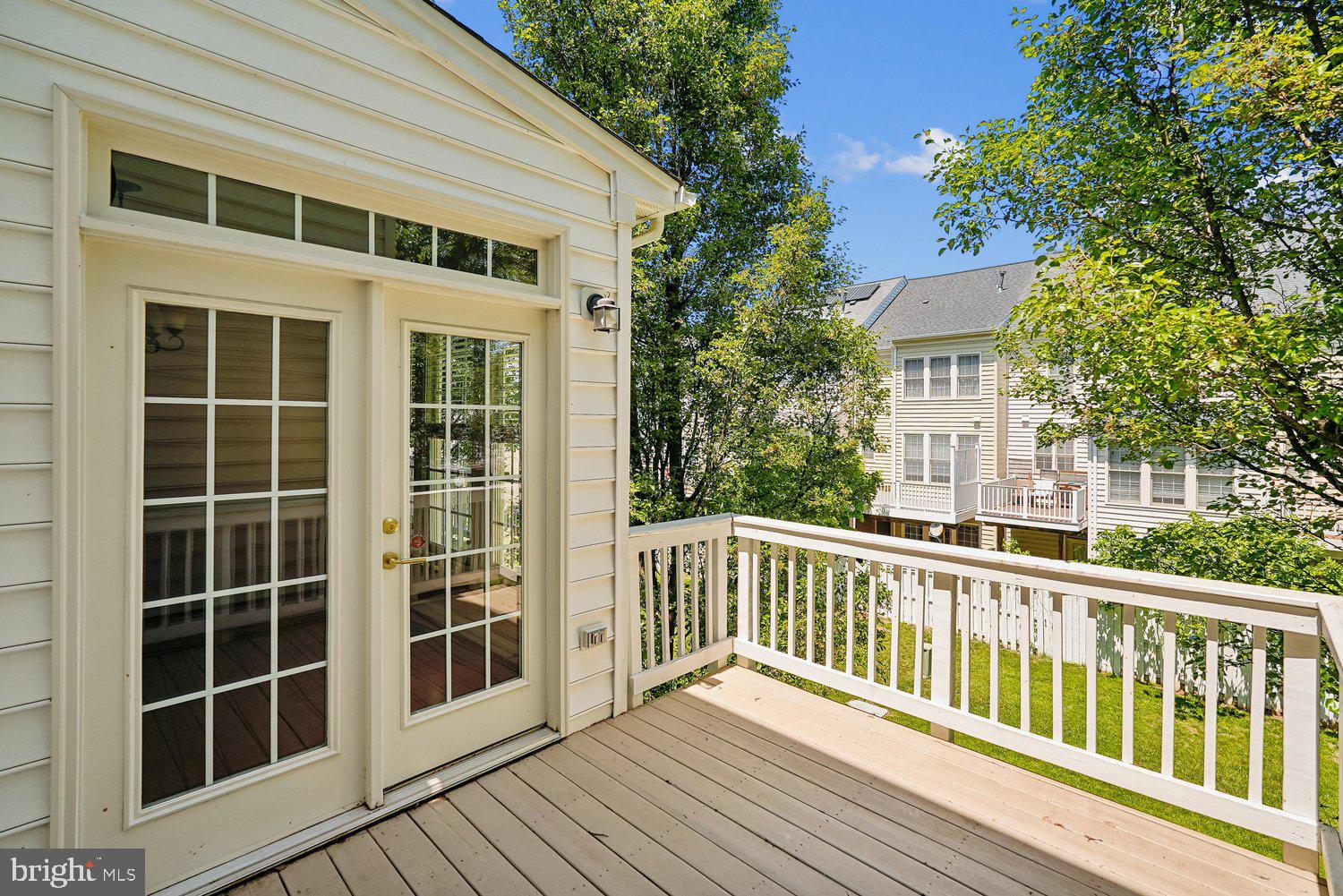 6898 WITTON CIRCLE