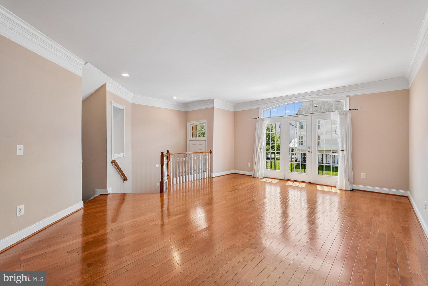 6898 WITTON CIRCLE