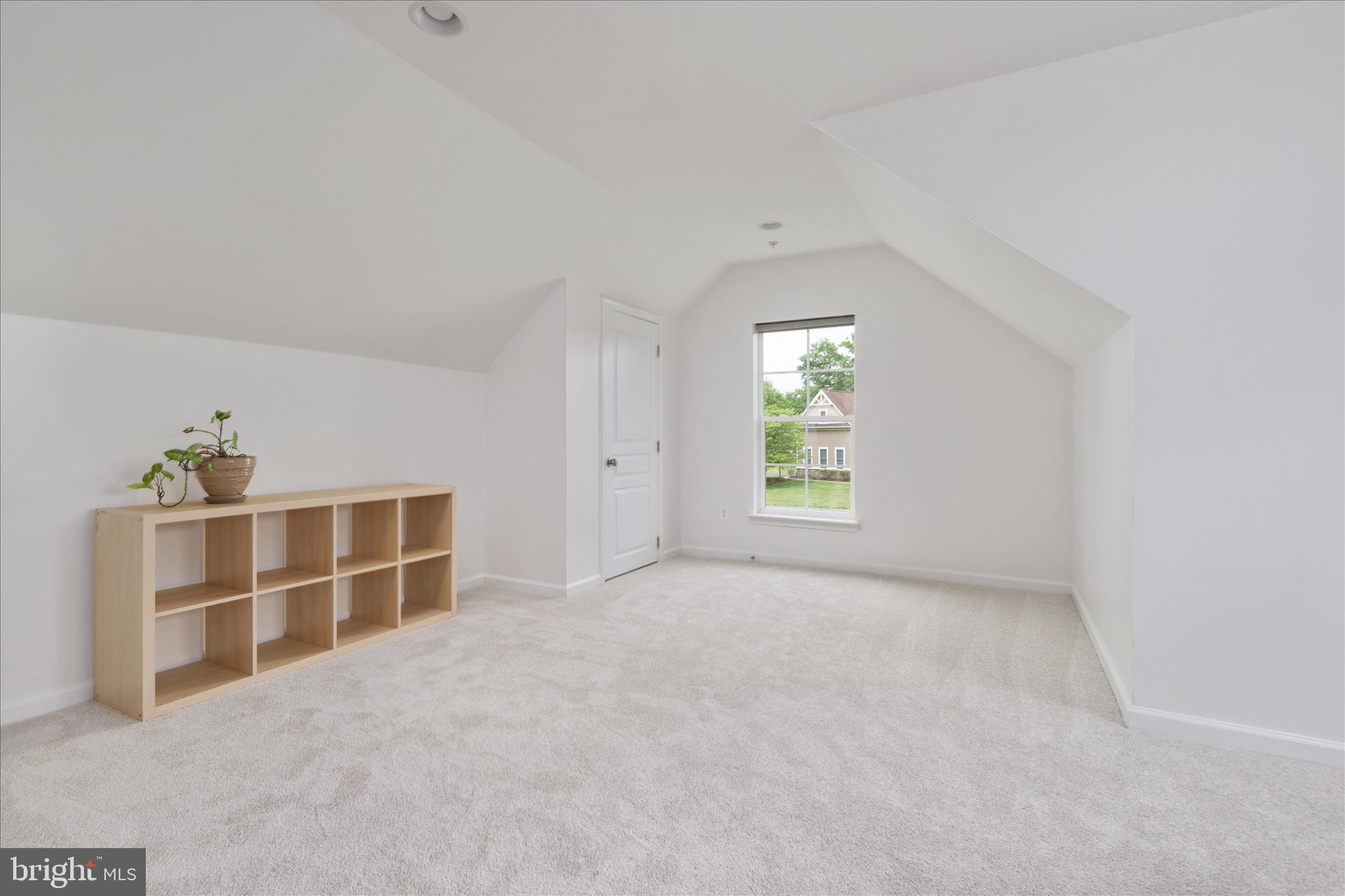 8217 BEARHURST DRIVE