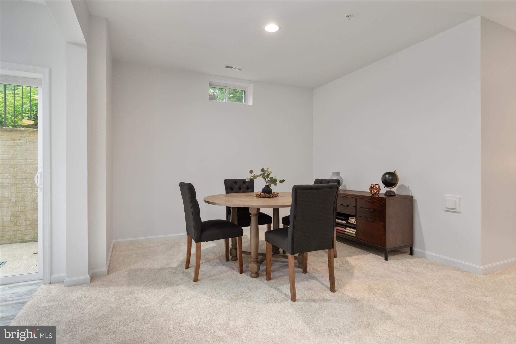 8217 BEARHURST DRIVE