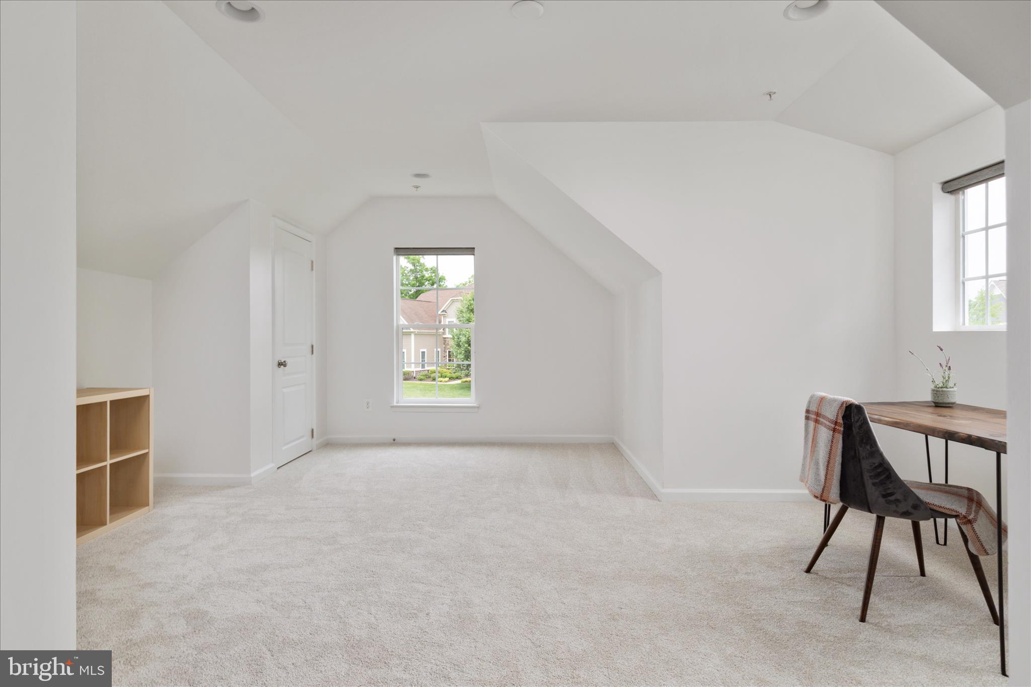 8217 BEARHURST DRIVE