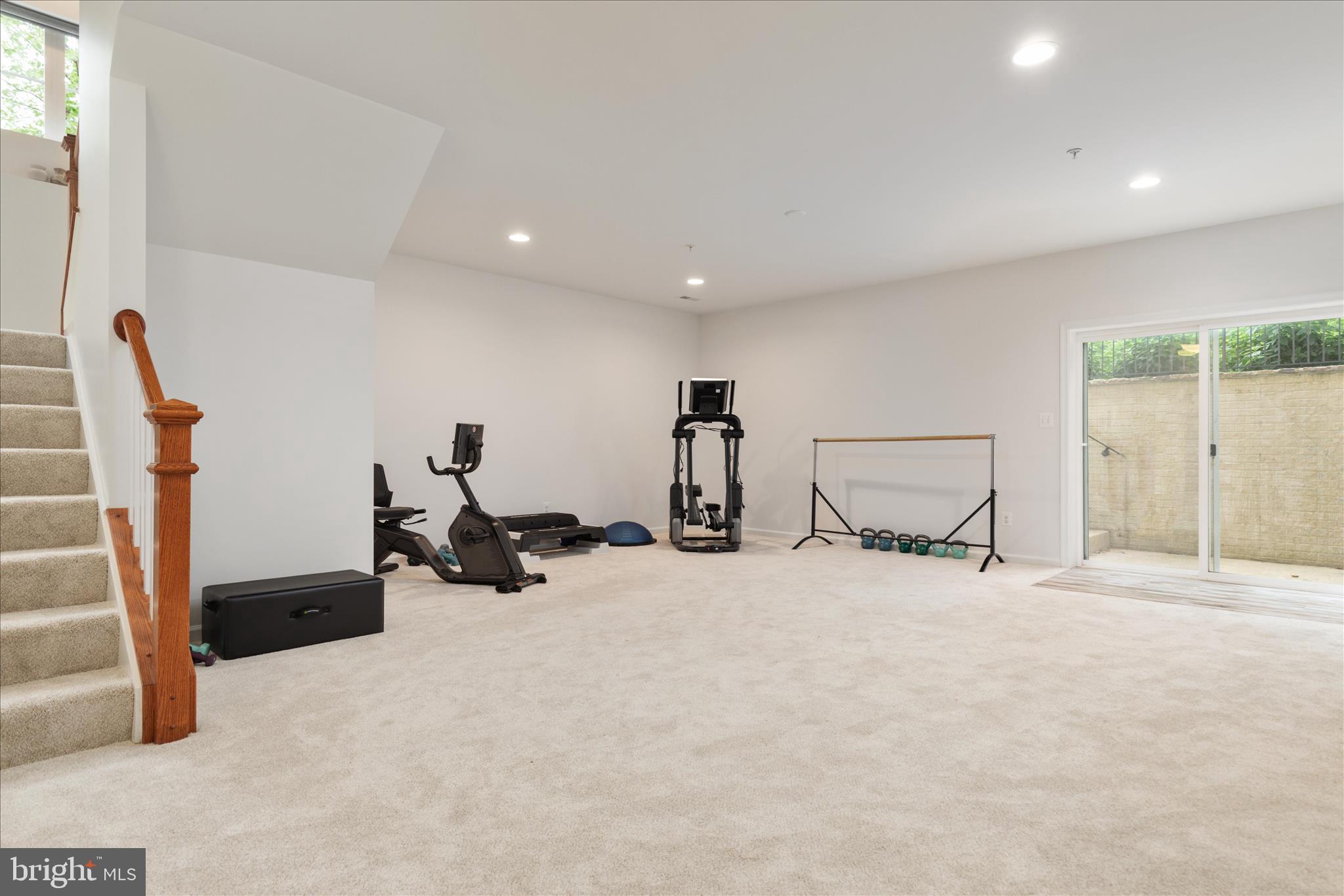 8217 BEARHURST DRIVE