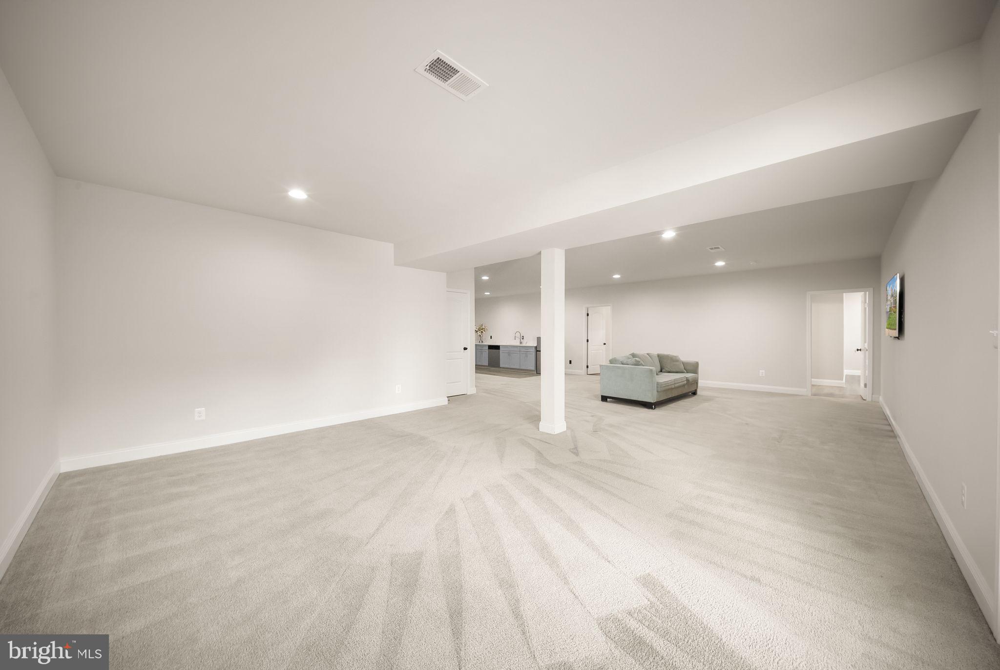 4664 GLASS MOUNTAIN WAY