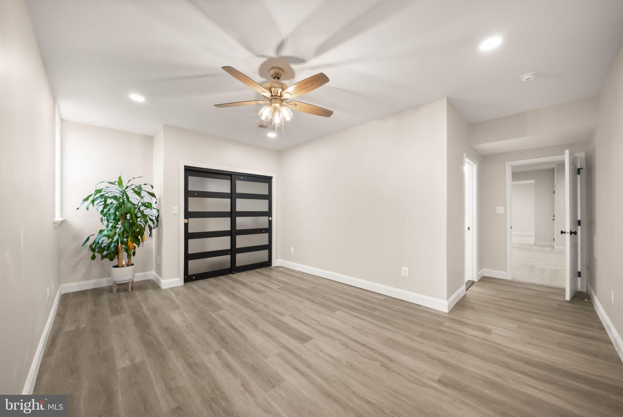 4664 GLASS MOUNTAIN WAY