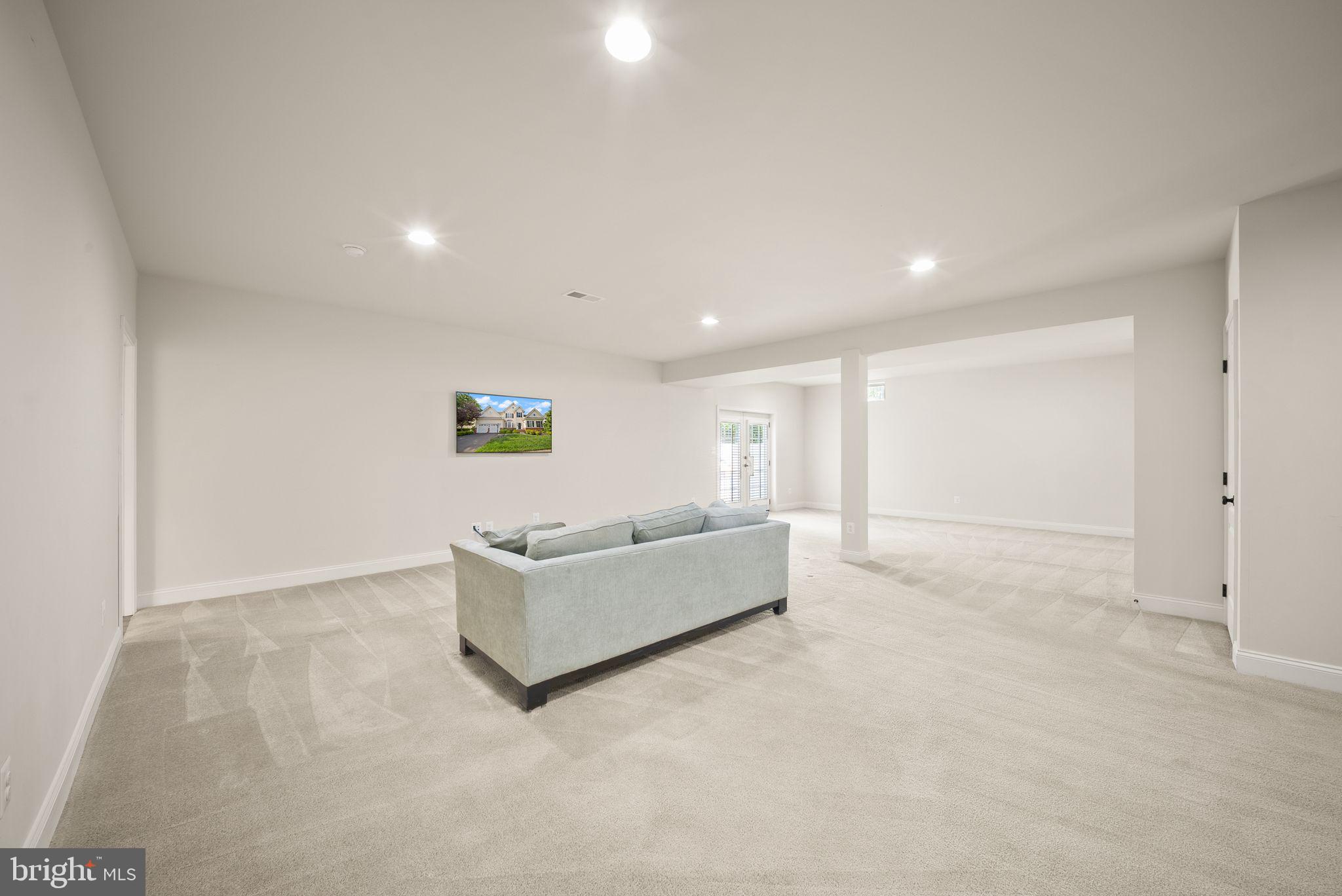 4664 GLASS MOUNTAIN WAY