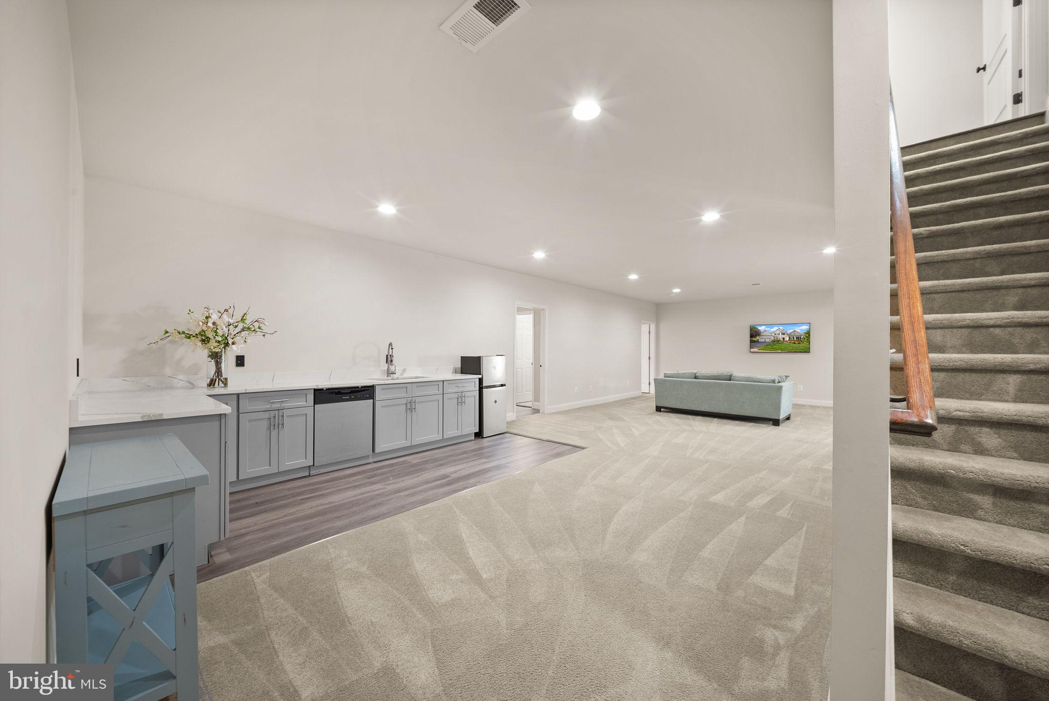 4664 GLASS MOUNTAIN WAY