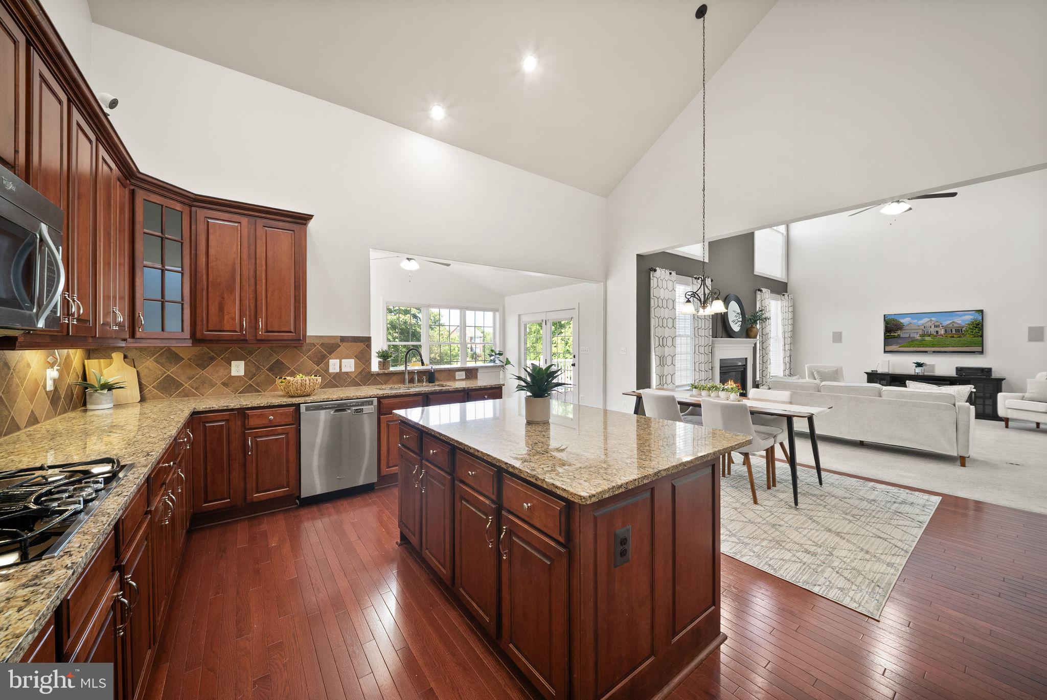 4664 GLASS MOUNTAIN WAY
