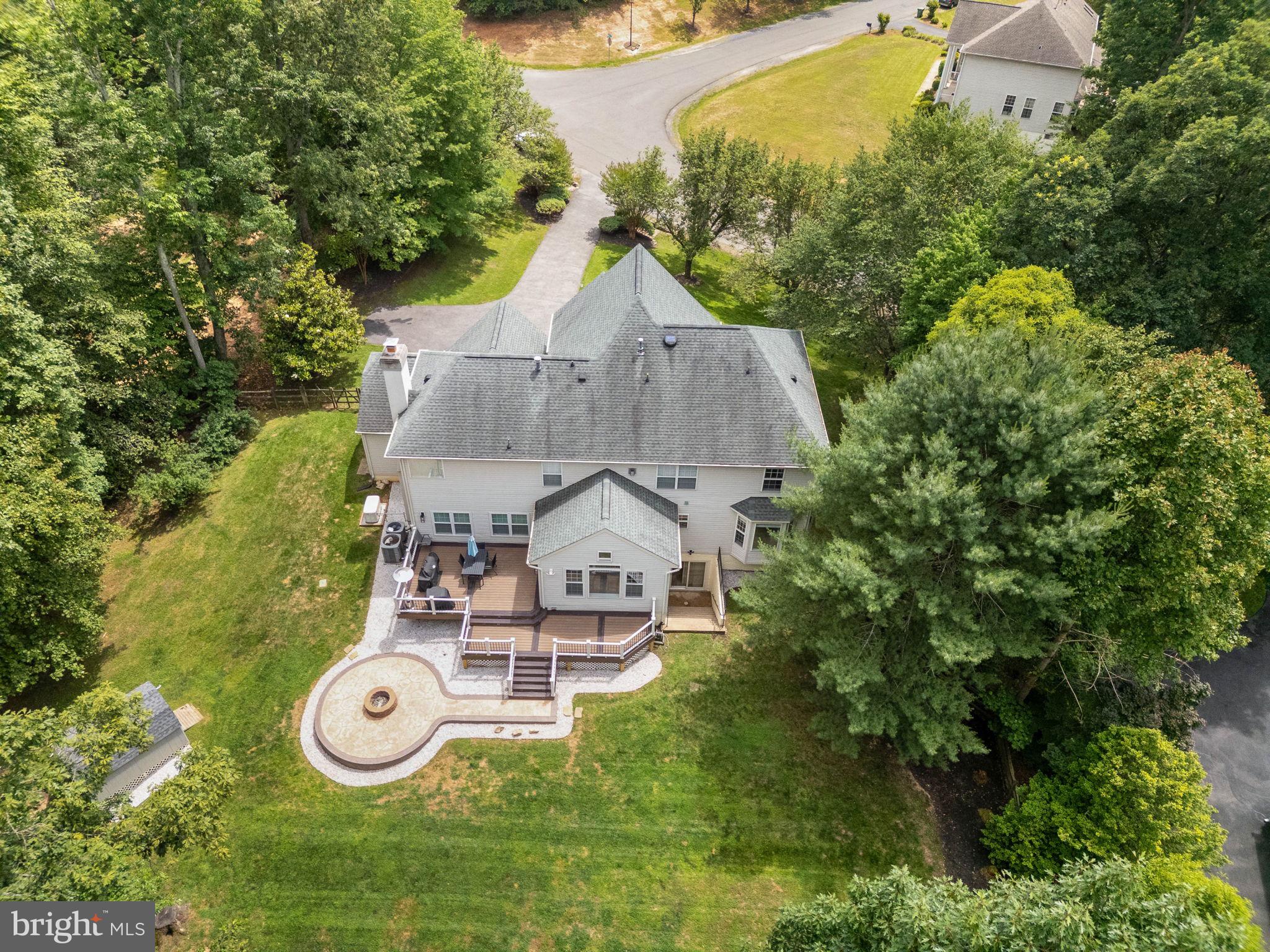 6174 TREYWOOD LANE
