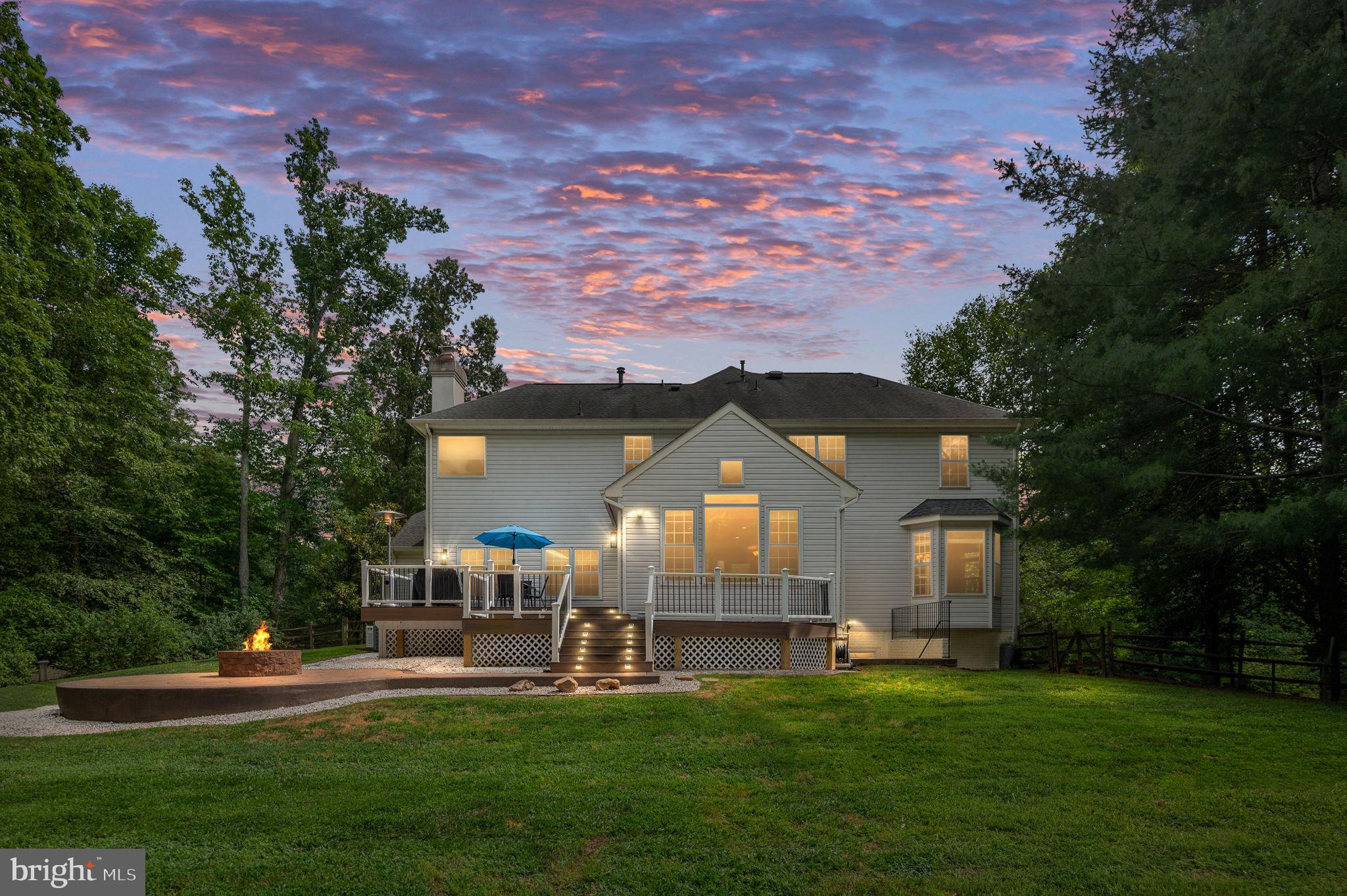 6174 TREYWOOD LANE