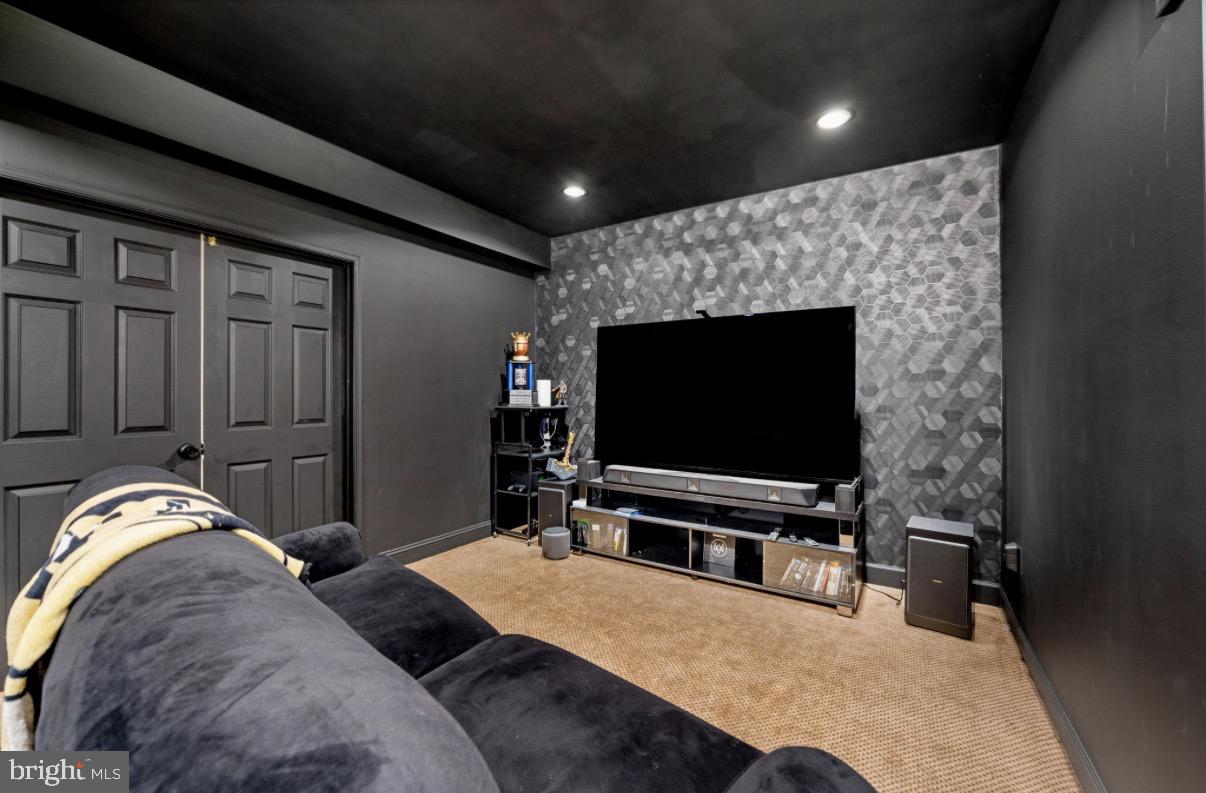 6174 TREYWOOD LANE