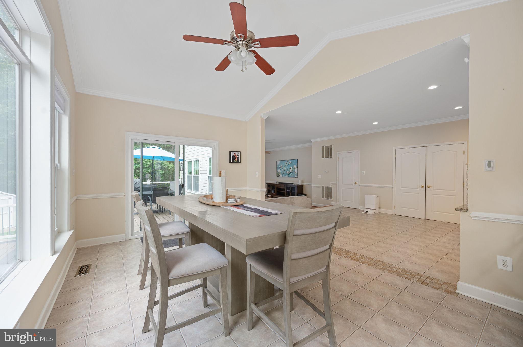6174 TREYWOOD LANE