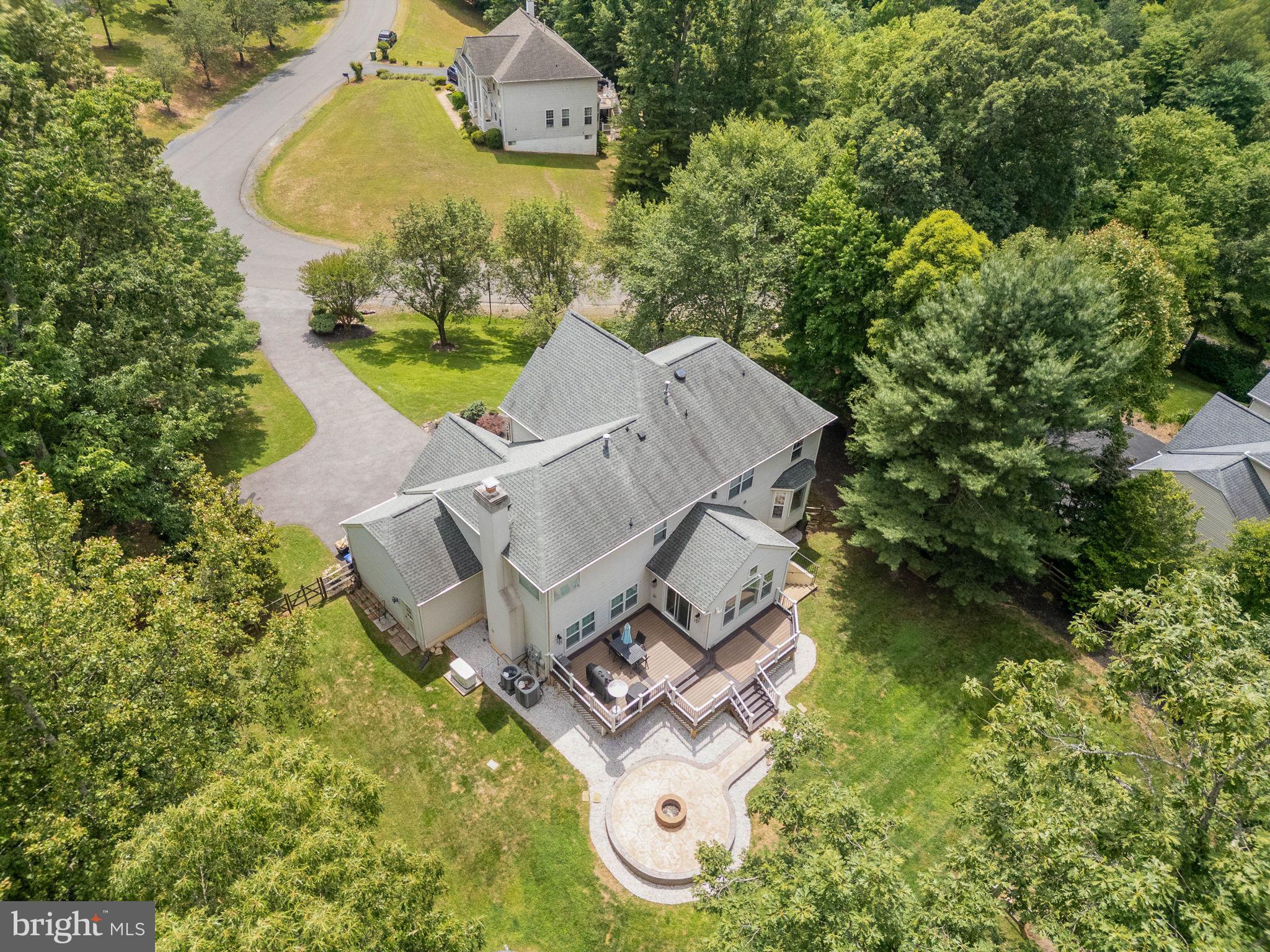 6174 TREYWOOD LANE