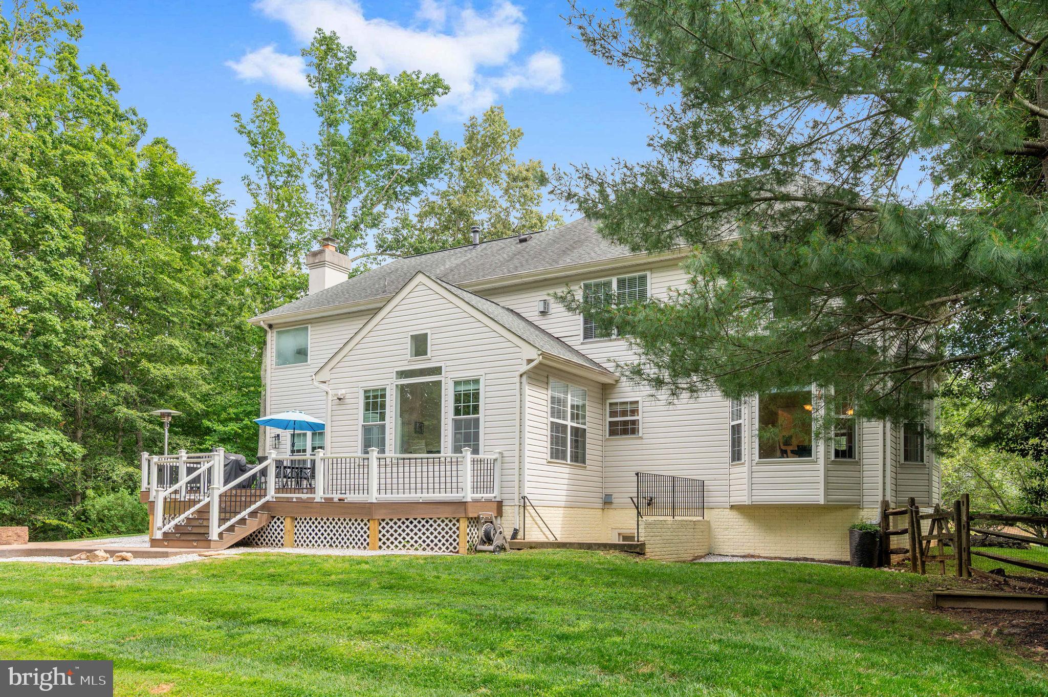 6174 TREYWOOD LANE