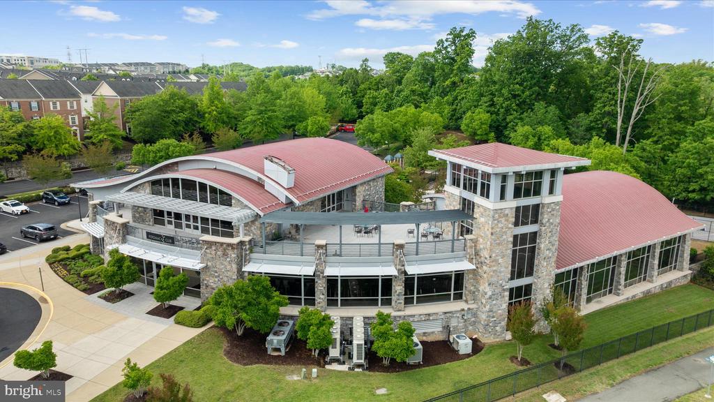 2158 OBERLIN DRIVE