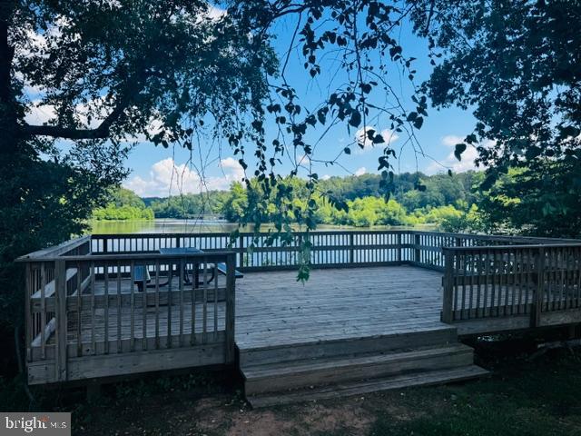 6153 RIVER FOREST DRIVE