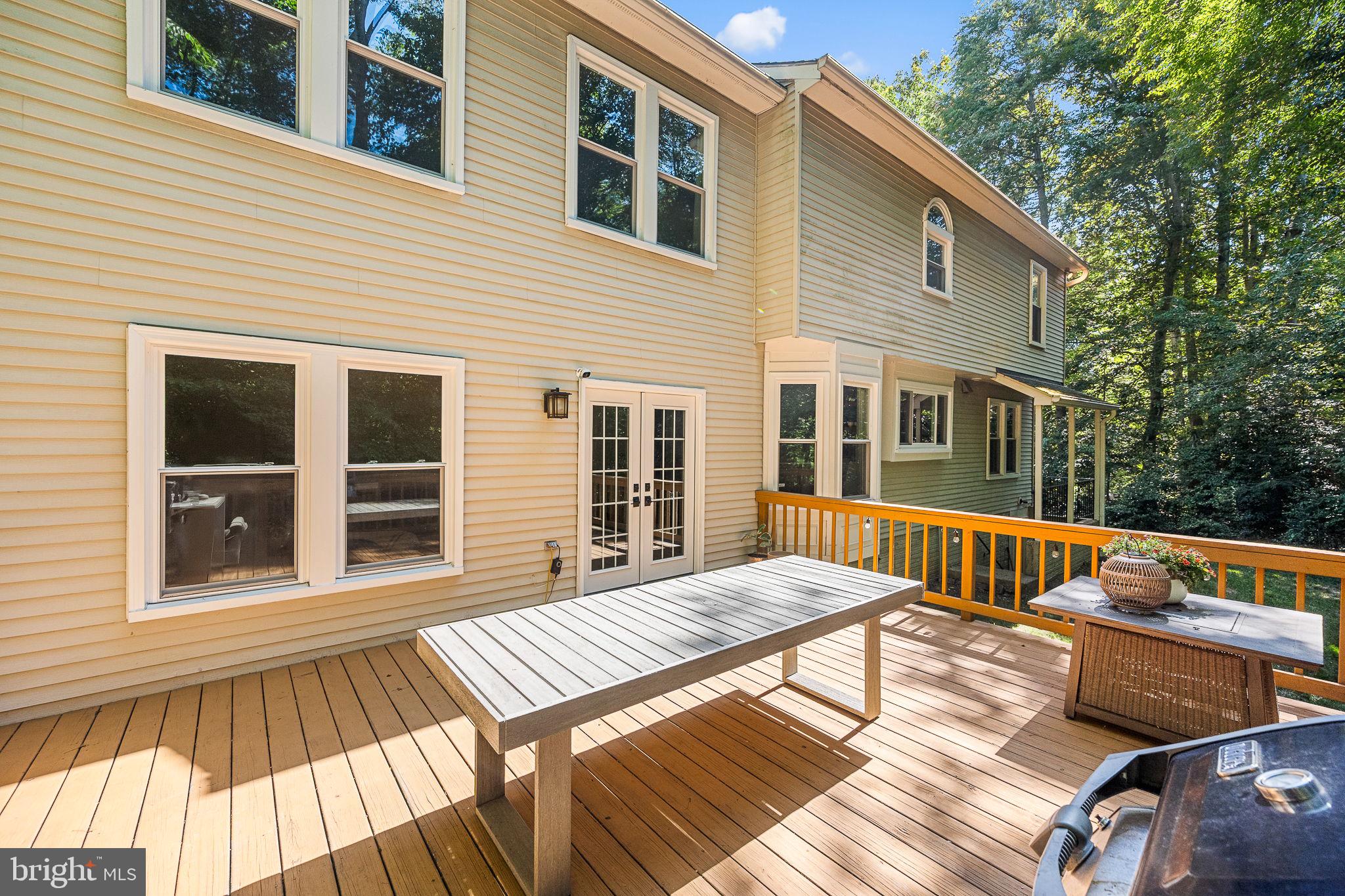 6153 RIVER FOREST DRIVE