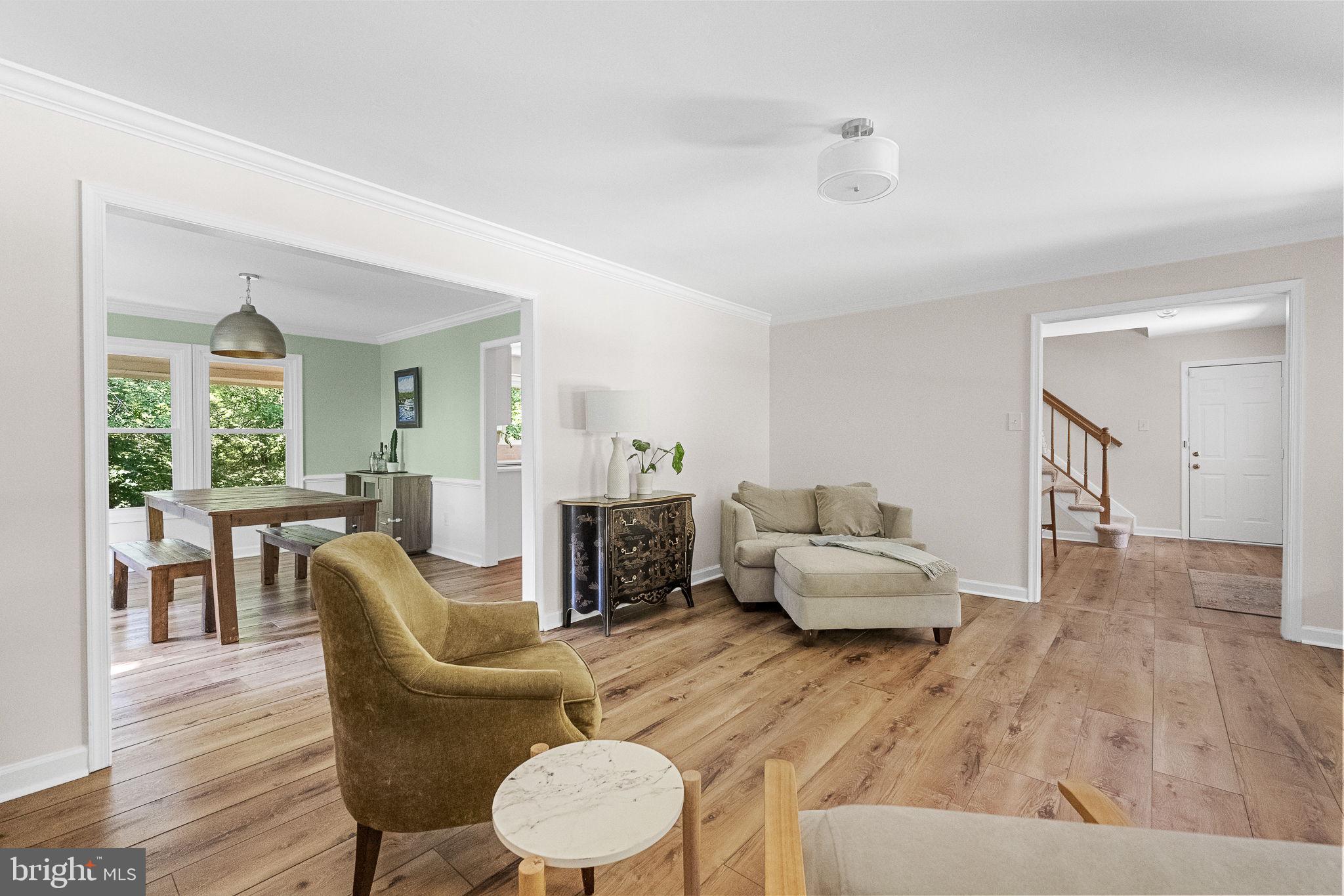 6153 RIVER FOREST DRIVE