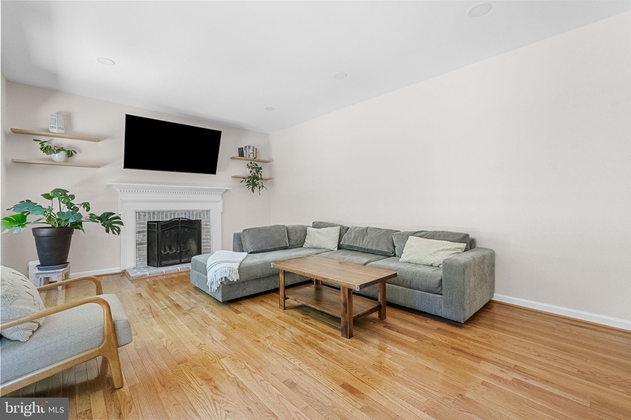 6153 RIVER FOREST DRIVE