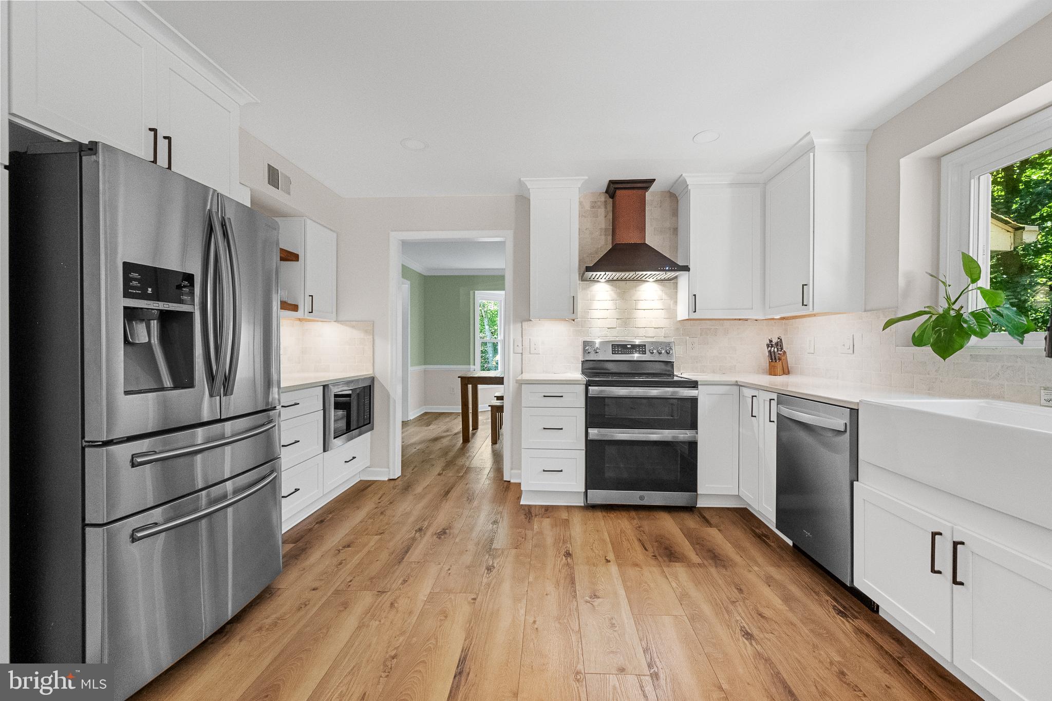 6153 RIVER FOREST DRIVE