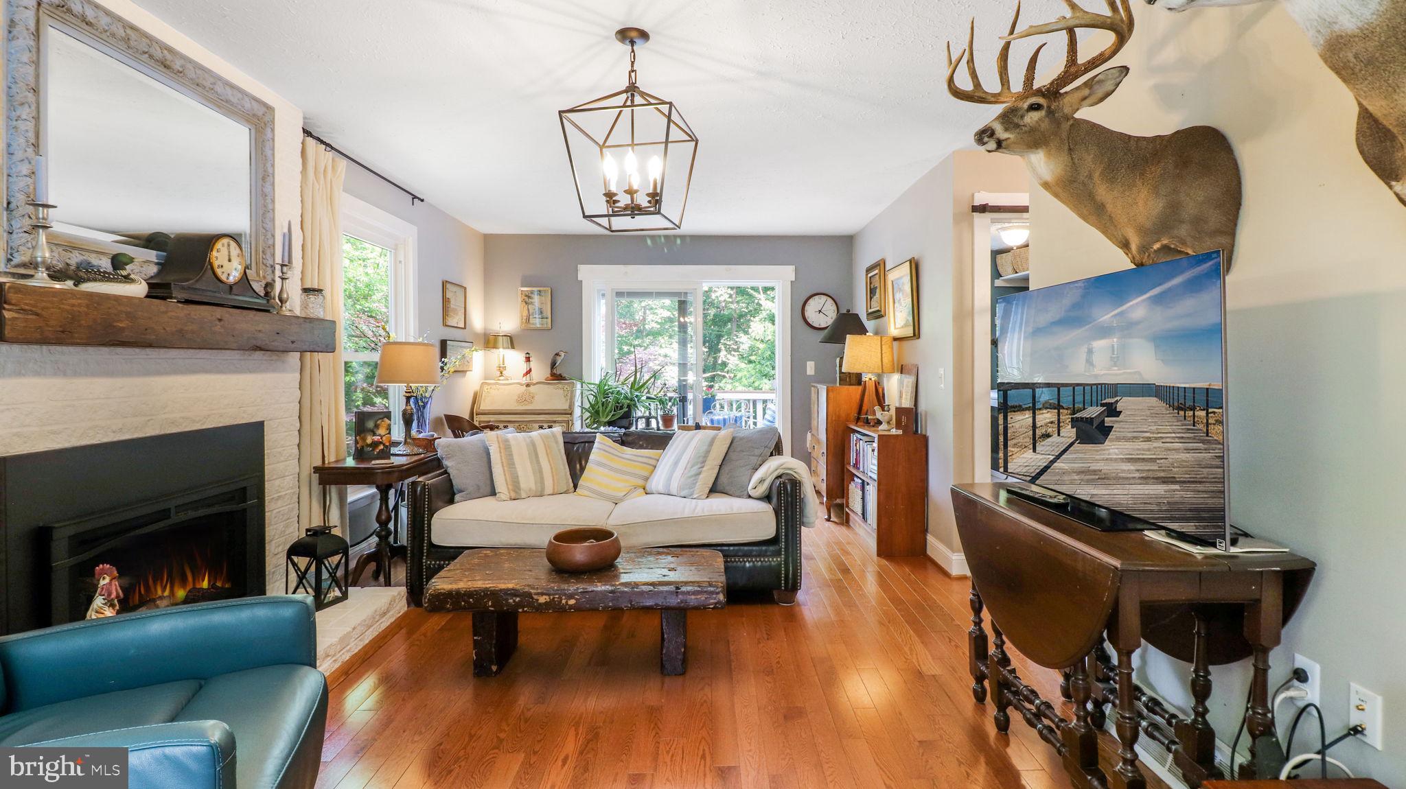 1405 MERCER ROAD