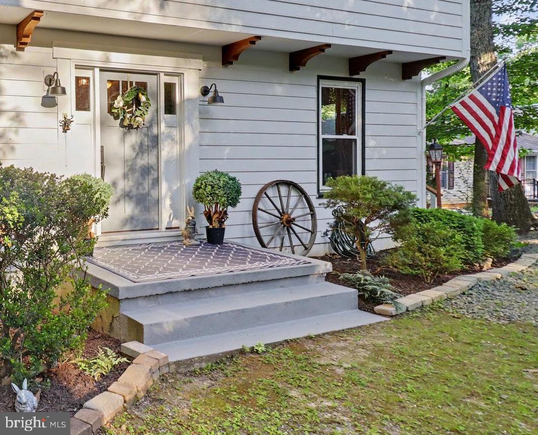 1405 MERCER ROAD