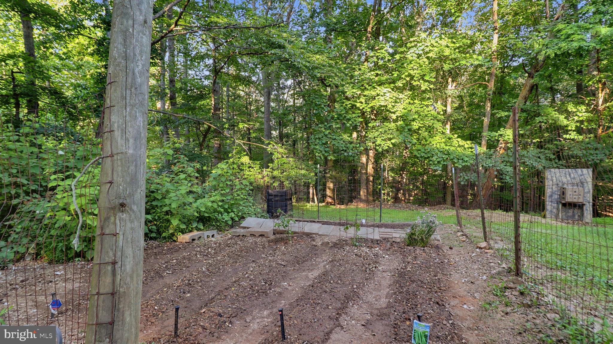 1405 MERCER ROAD